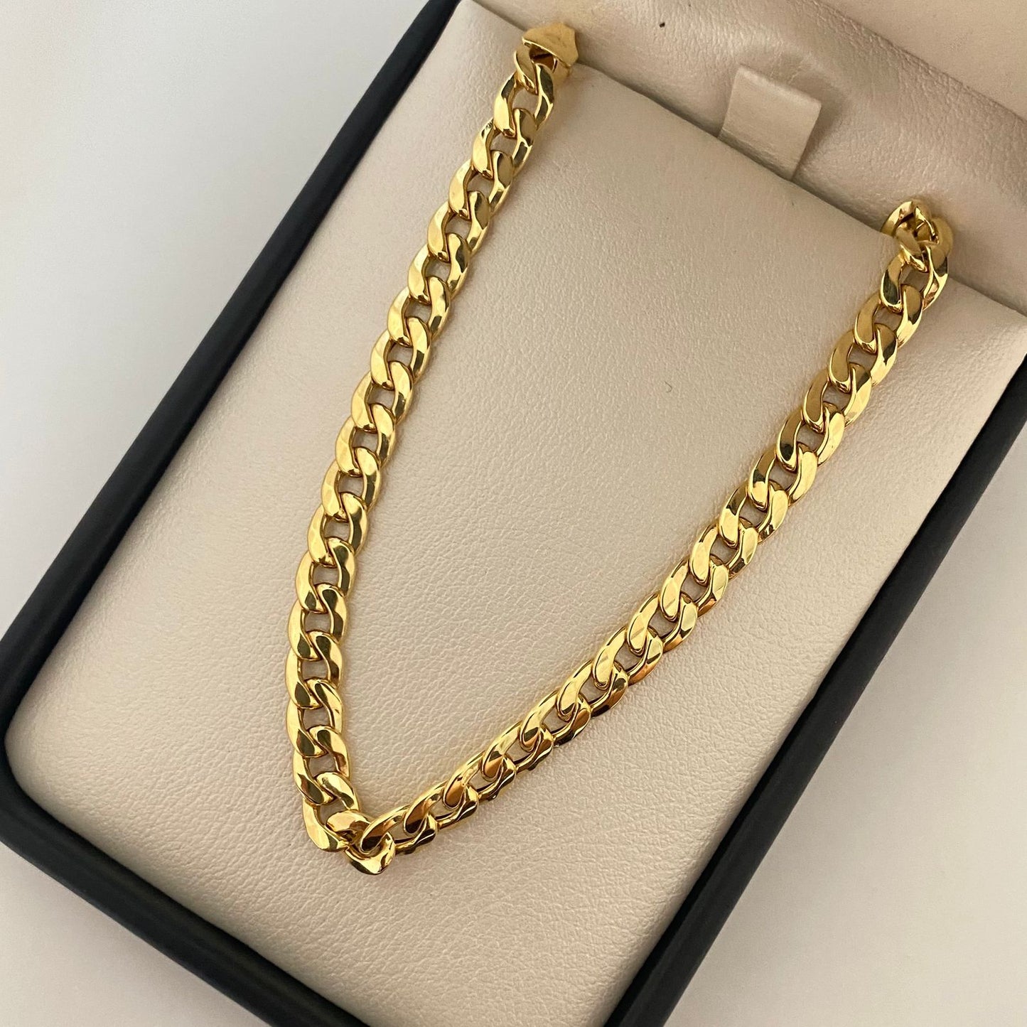 Pulso It cubano Oro amarillo 18k +1 / 4,15 Gr / 5,4 mm / 21 Cm